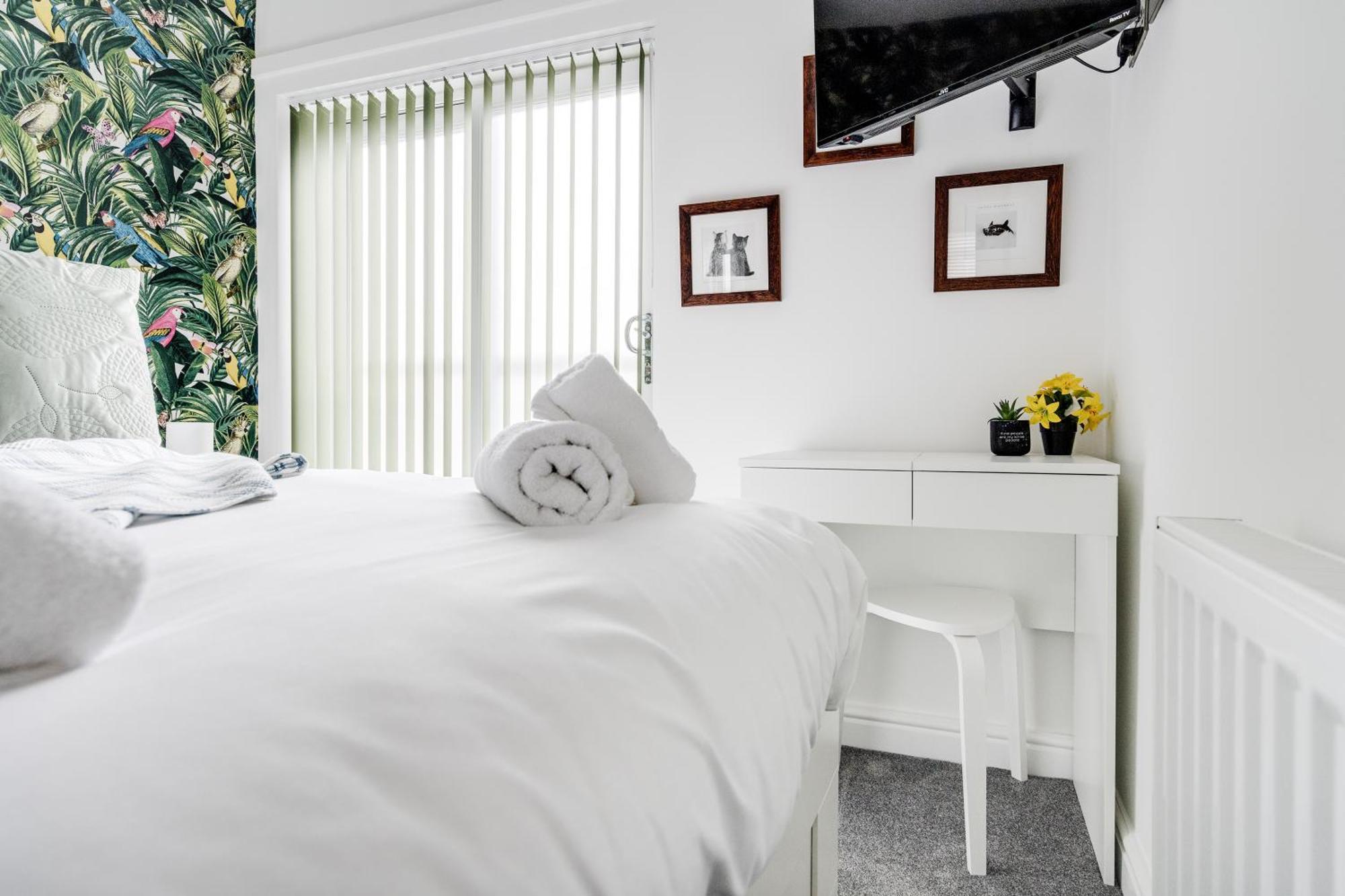 Buxton Apartment - 1 Bed, Free Parking, Wi-Fi Hazel Grove Exterior foto