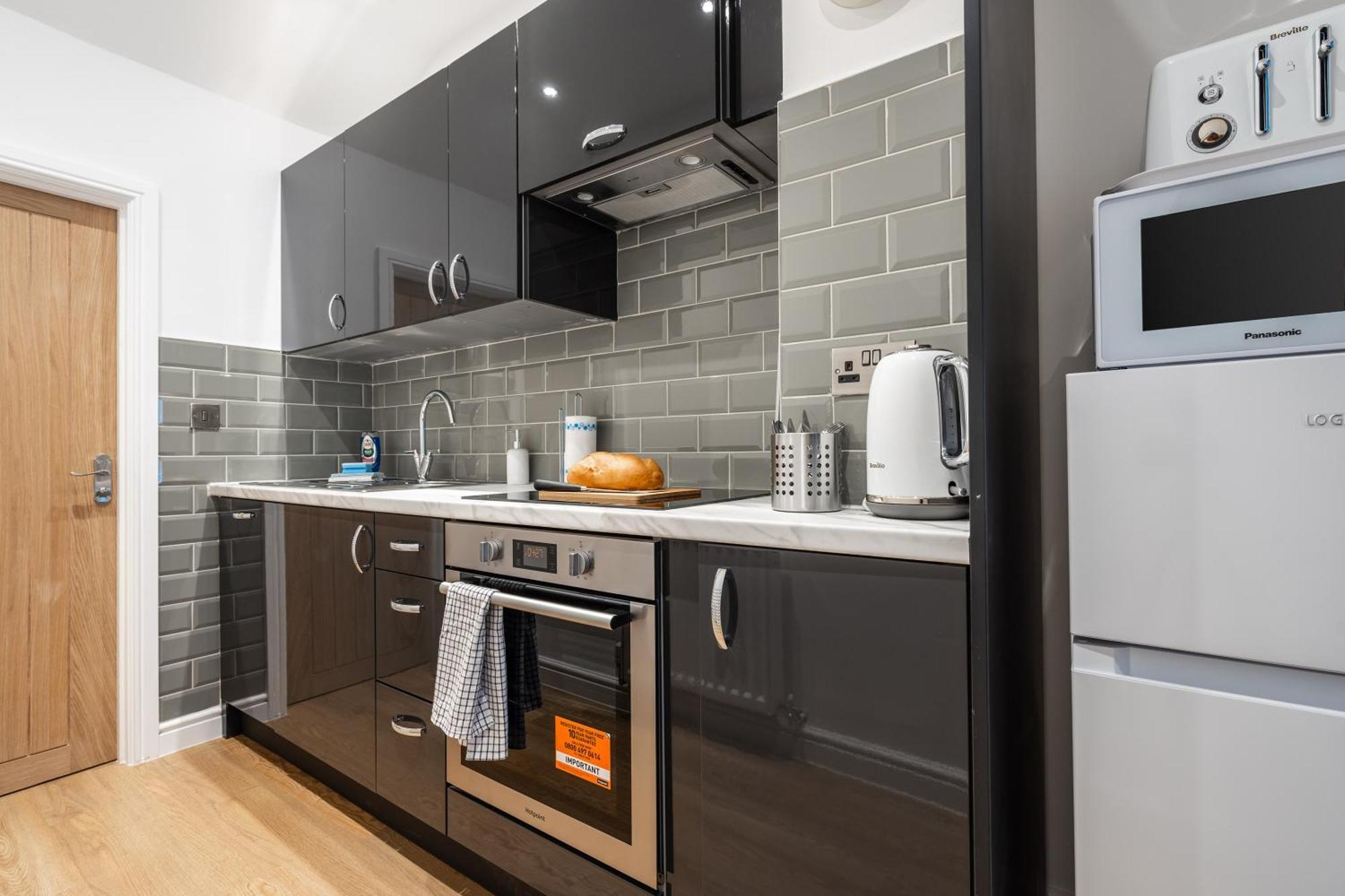 Buxton Apartment - 1 Bed, Free Parking, Wi-Fi Hazel Grove Exterior foto