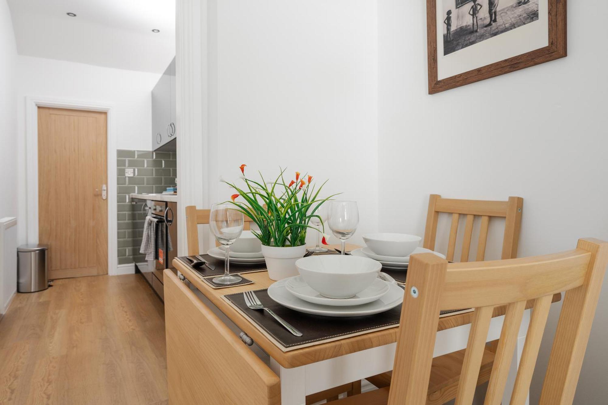 Buxton Apartment - 1 Bed, Free Parking, Wi-Fi Hazel Grove Exterior foto